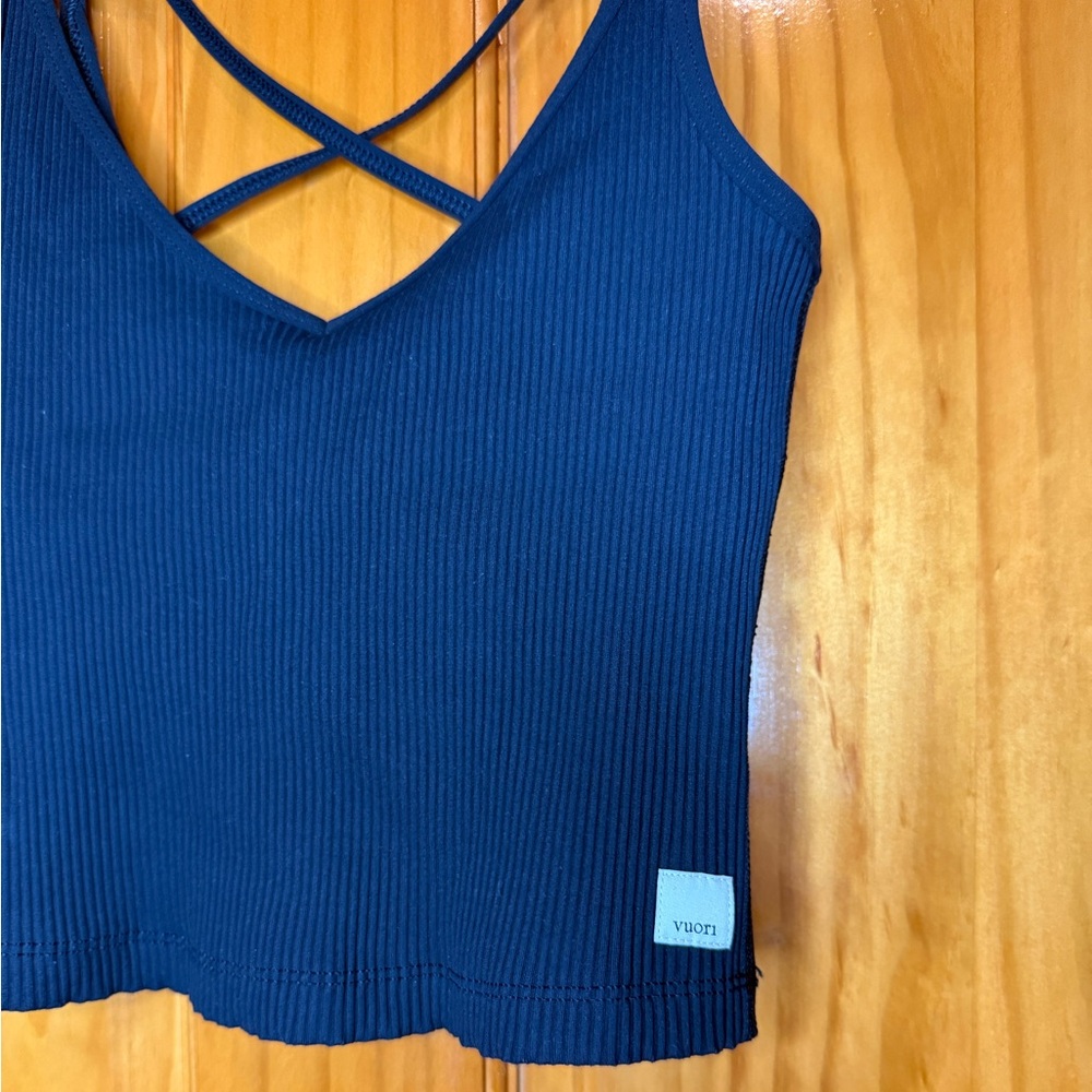 Vuori rib crop tank top with built in bra Women’s XS - Picture 4 of 9